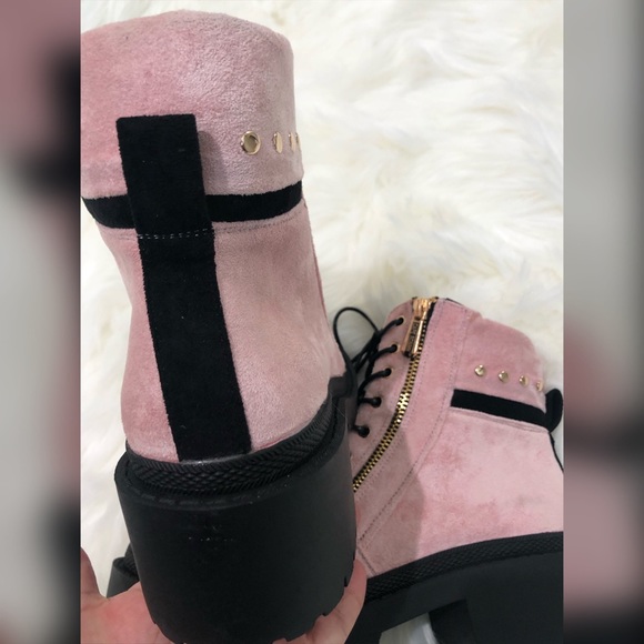 Last Item Size 10!!! 💕☠️💕….Pink Faux Suede Combats Boots - Picture 3 of 7